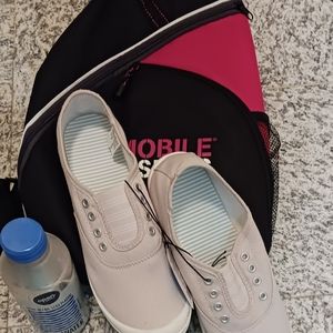 NWT Effortless slip-on sneakers size 9/10